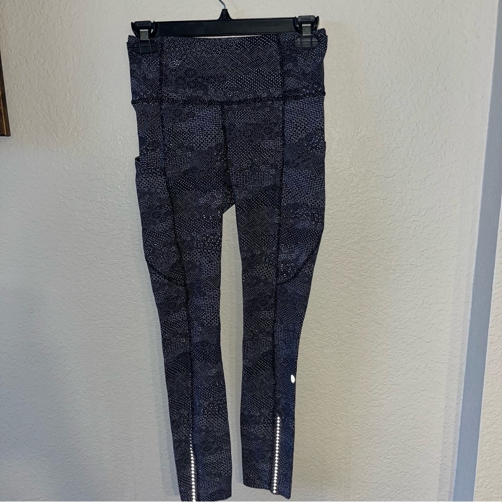 Lululemon Fast & Free 7/8 Tight II *Nulux 25" Meisai White Black Size 4